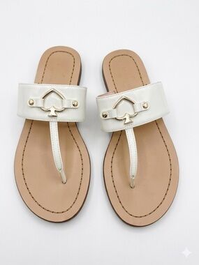 Kate Spade Cassia White Patent Leather Spade Logo Thong Sandals - Size 6